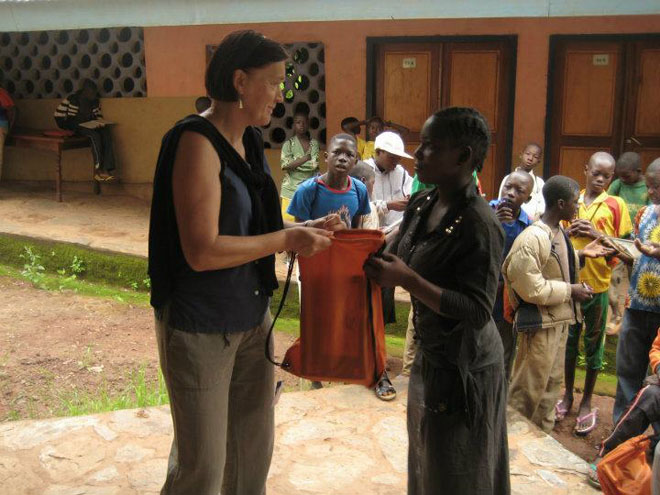 Batůžky pro školáky ve Středoafrické republice