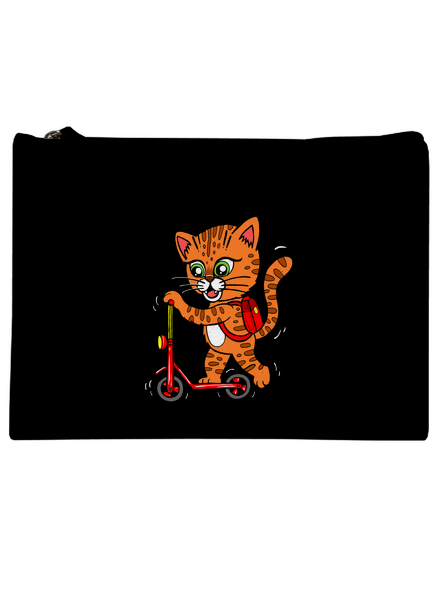 Kočka na koloběžce