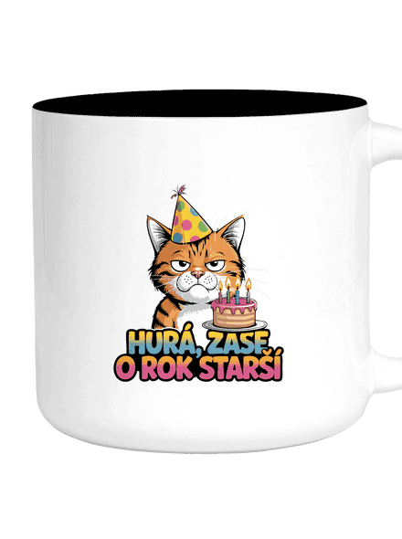 O rok starší