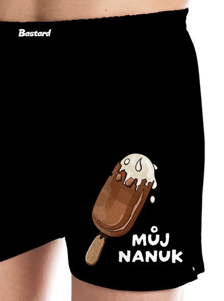 Nanuk a lízátko