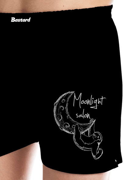 Moonlight salon